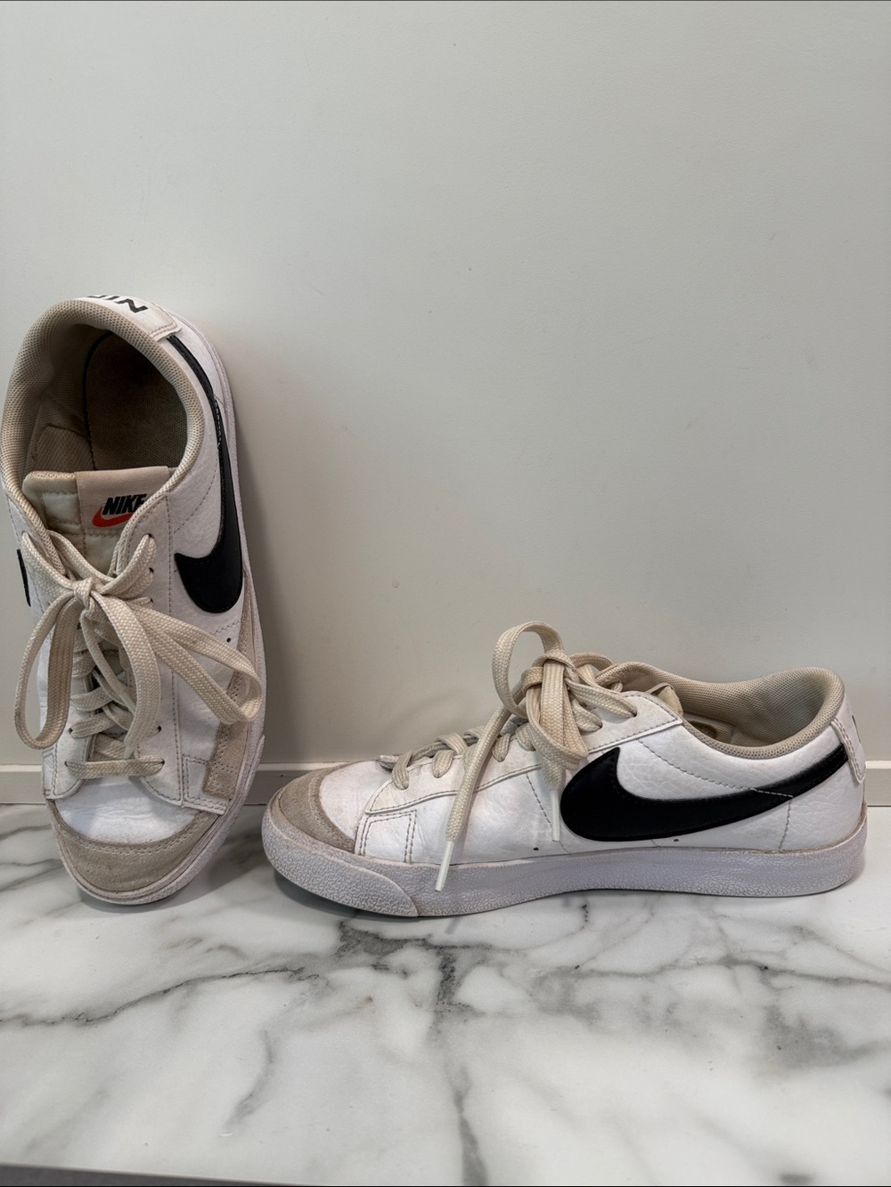 Nike Blazer Low '77 sneakers white and black Kid’s Size 7